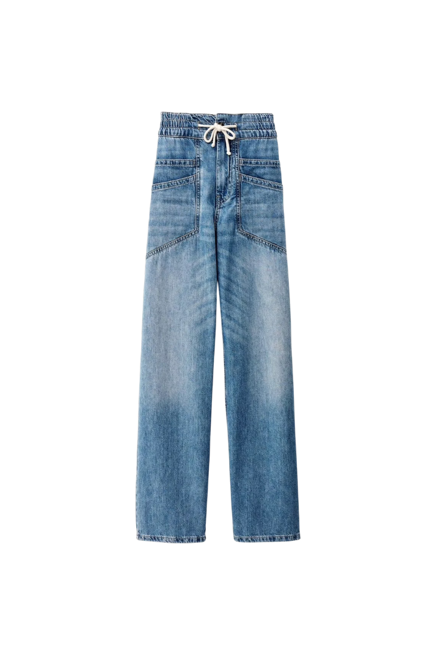 The MIMA jeans by ba&sh are an ode to casual style. These trousers have a loose fit, complemented by an elasticated waistband with a rope drawstring. The denim is soft and comfortable to wear. These jeans also have double front pockets. Wear with a t-shirt or jumper and a pair of trainers. To elevate the look, you can roll up the cuffs.
