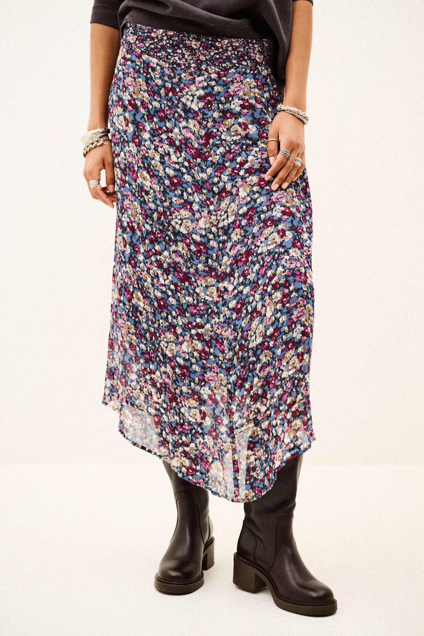 Classic Skirt Clap