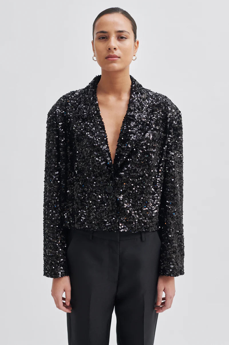 SECOND FEMALE LUXURIOUS BLAZER