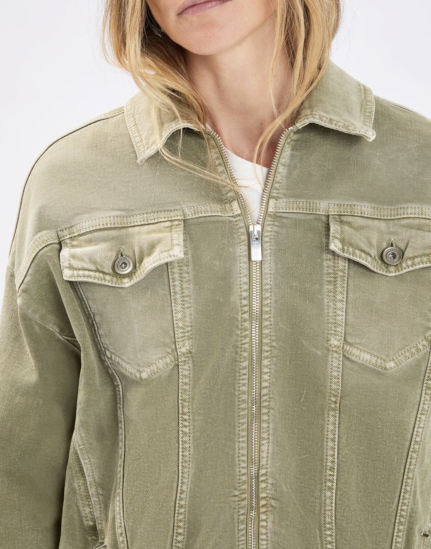 Compact Jacket