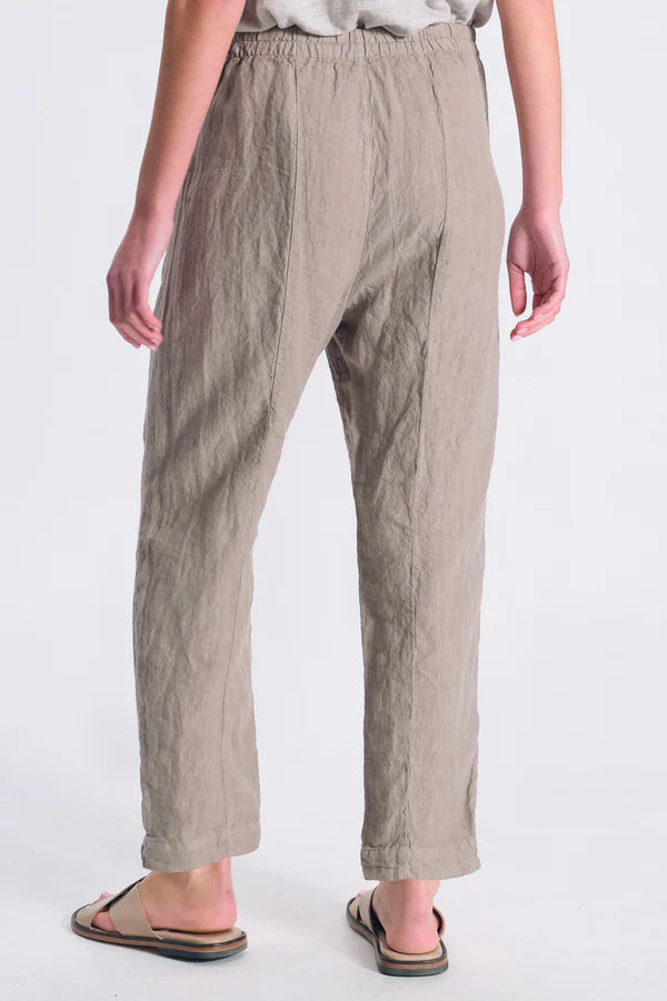 Comfort fit linen pants. back with elastic waistband