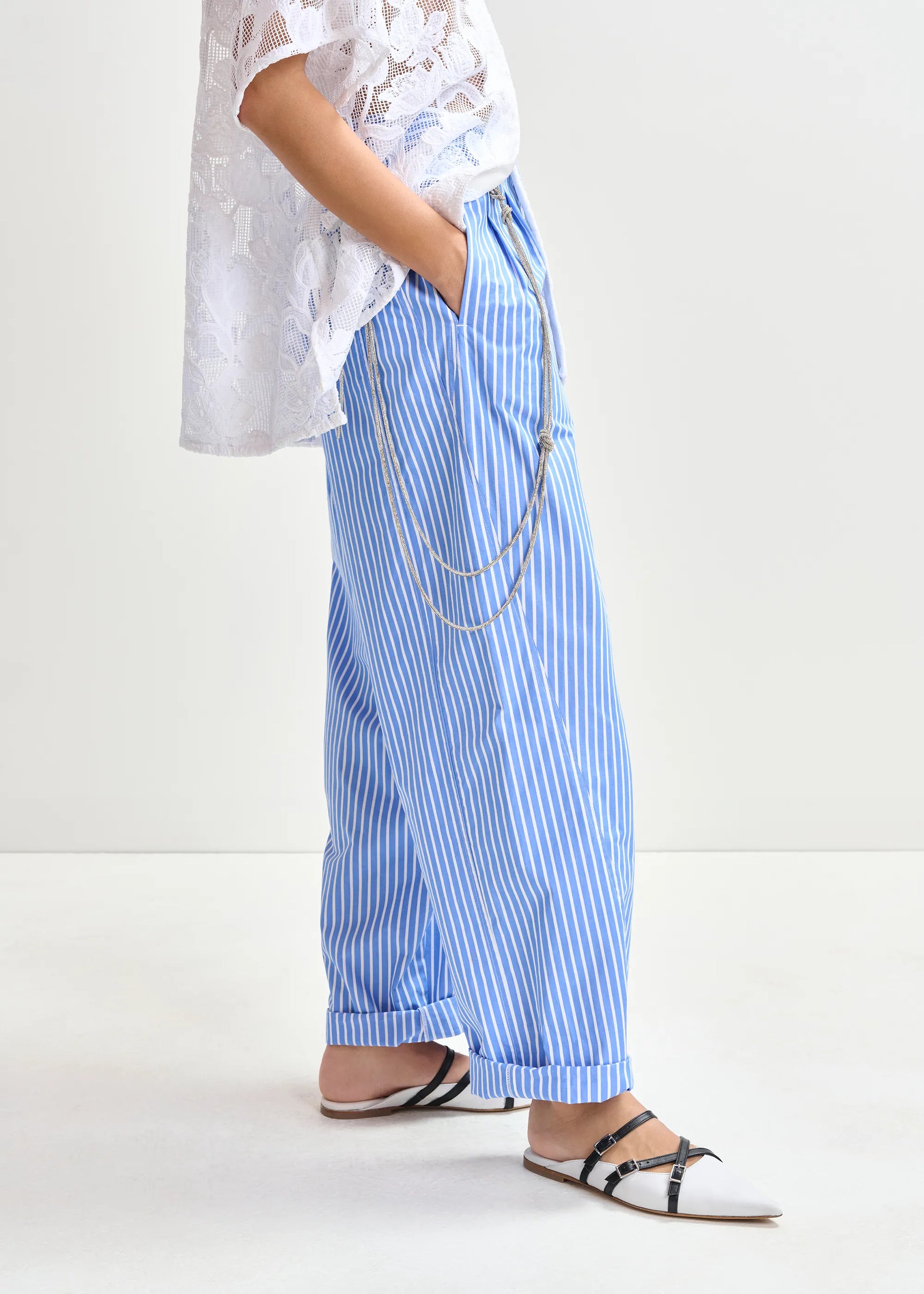 Hoek  tapered-leg pants with rhinestone belt