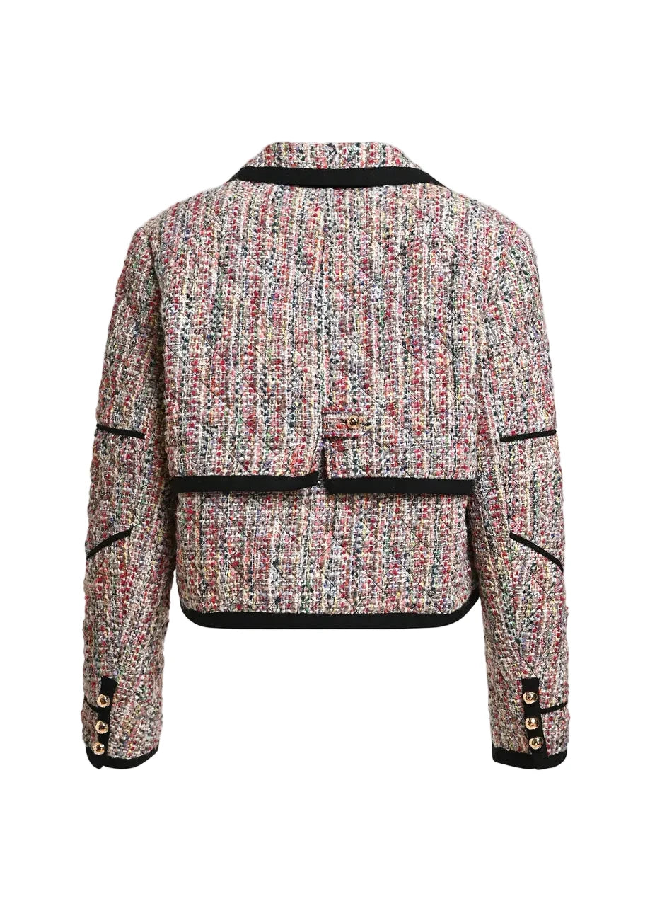 KIRA1-K1OW

Essentiel Antwerp recycled polyester and wool-blend jacket designed in a relaxed cropped silhouette with softly dropped shoulders and subtle shoulder padding that create a structured yet effortless shape. Contrasting cotton grosgrain trims trace the double-breasted front and sharp lapels, emphasizing the tailored construction. Finished with pockets, sleeve plackets and a quilted lining for added comfort and warmth.