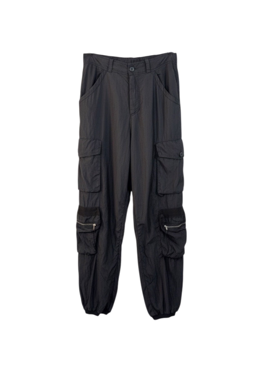 transit par such Black cargo pants on a white background