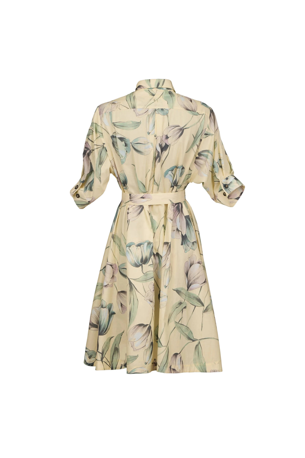 A cream-colored shirt dress with a green and gray floral print, featuring three-quarter sleeves and a matching waist tie, shown against a light blue-gray background.
be28st-k.4057
Hannes Roether
