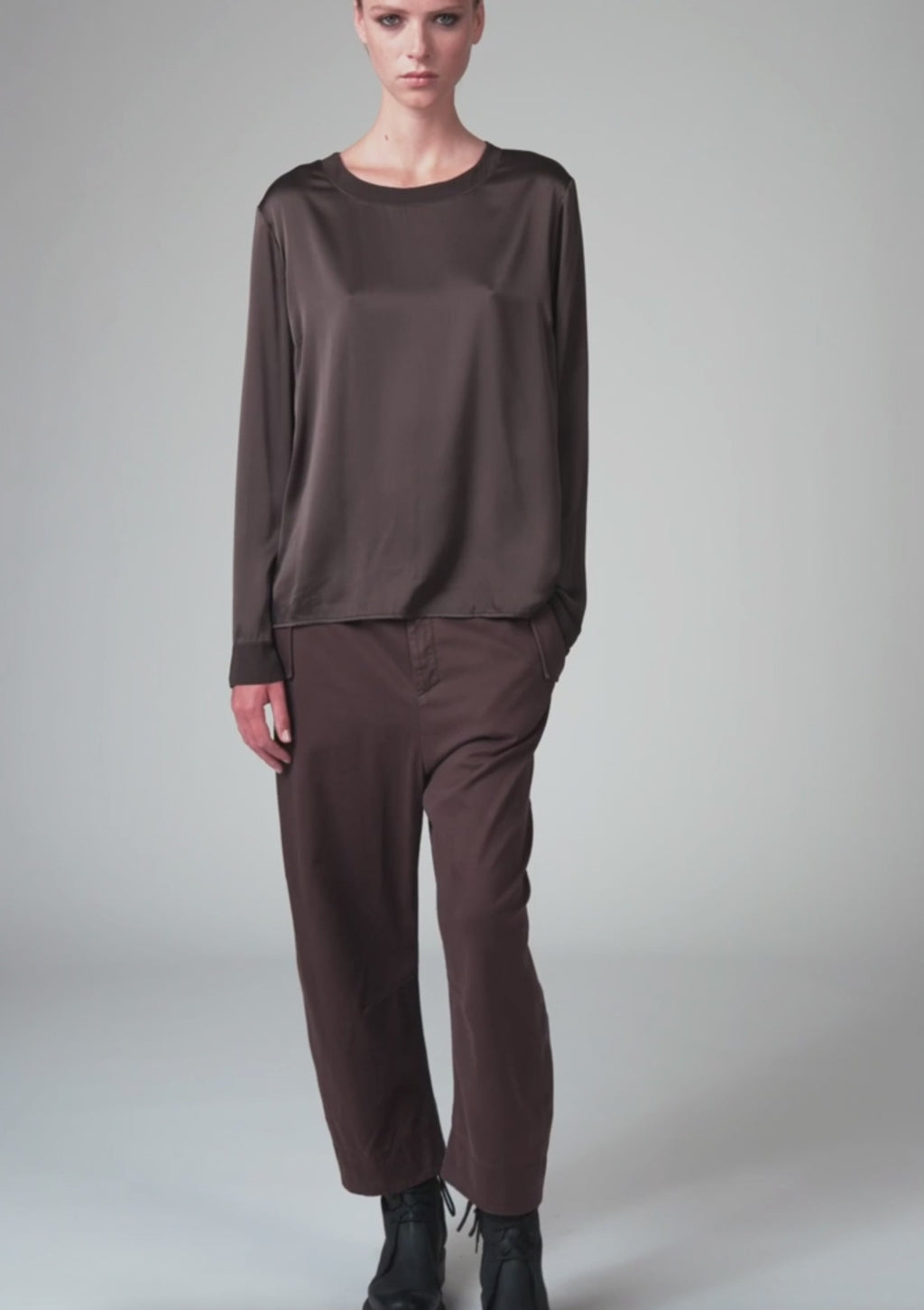 Stretch silk satin comfort fit shirt with silk georgette