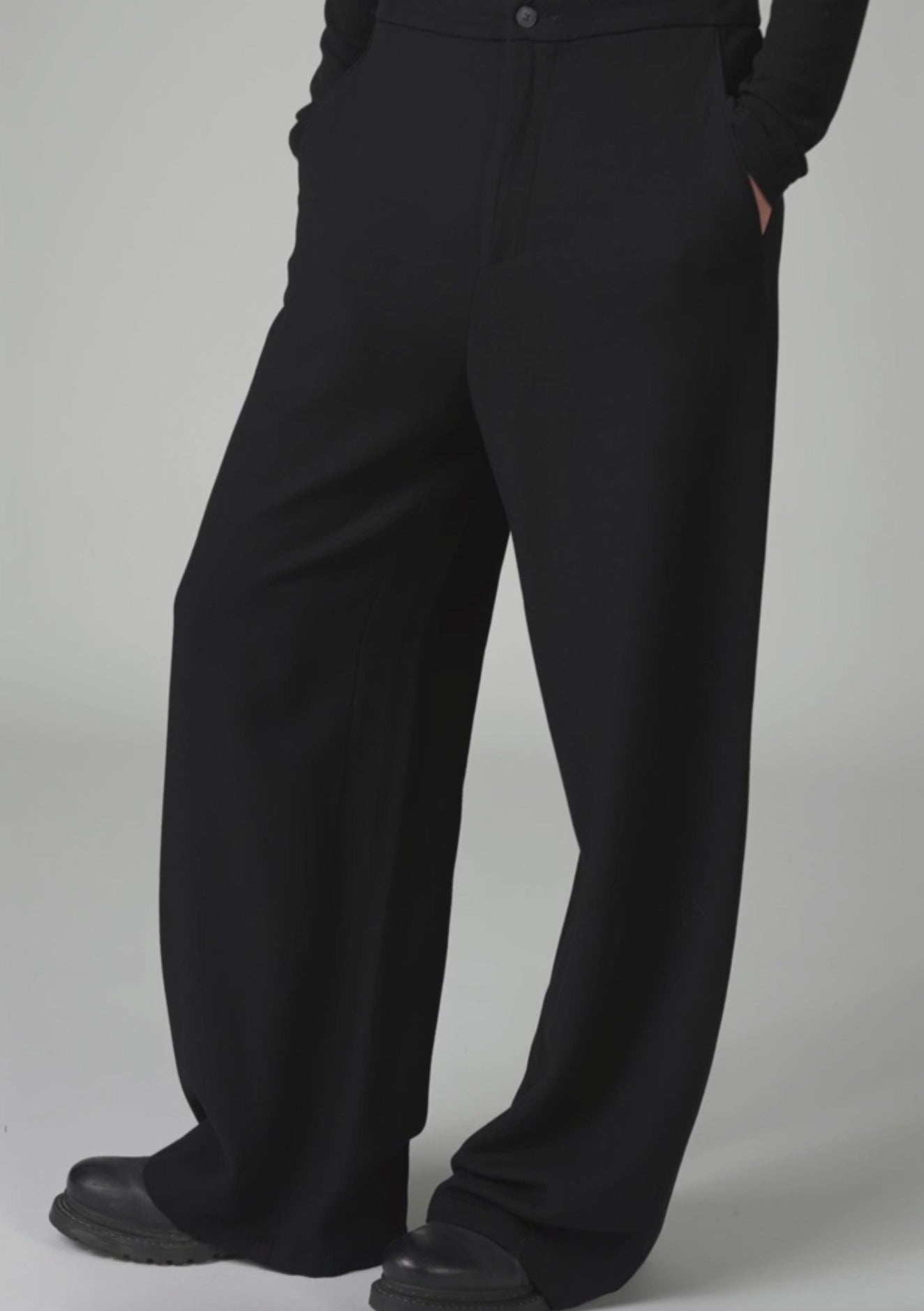 Stretch wool and viscose wide leg trousers