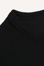 Merena T-shirt in Black